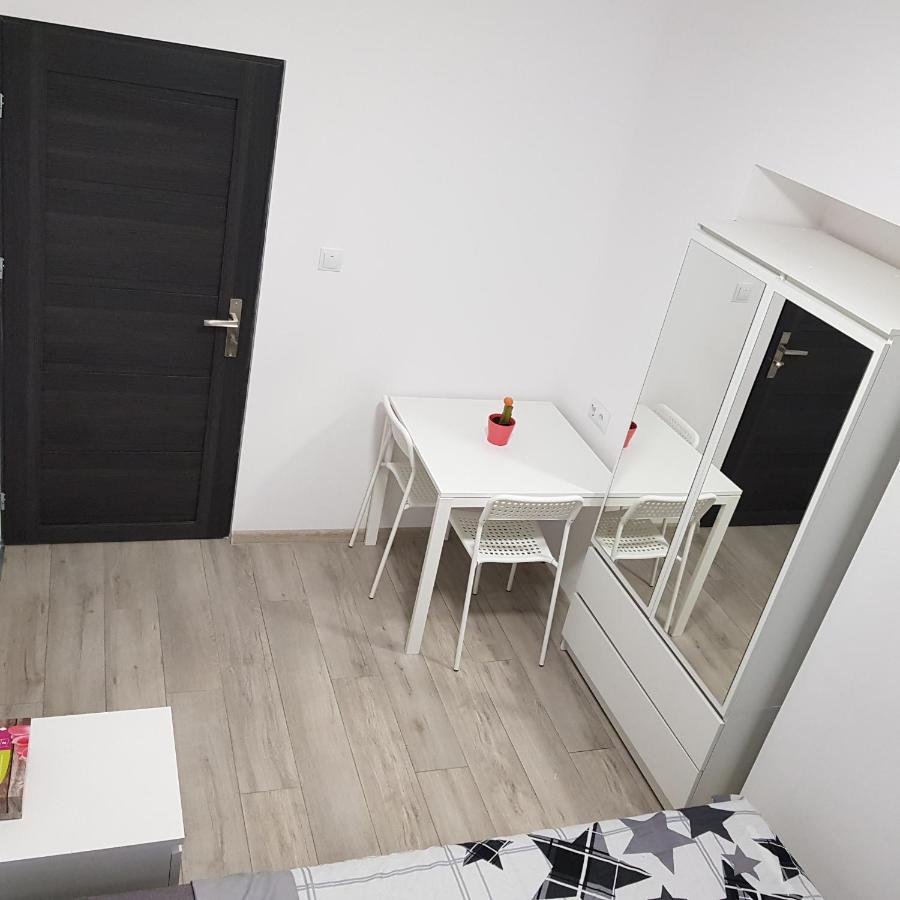 Mirrorroom Pl Downtown Varsovia Exterior foto